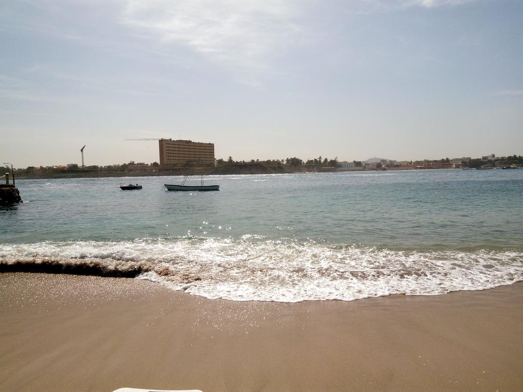 Chez Momar, Surf Trip Apartment Dakar Ngoại thất bức ảnh